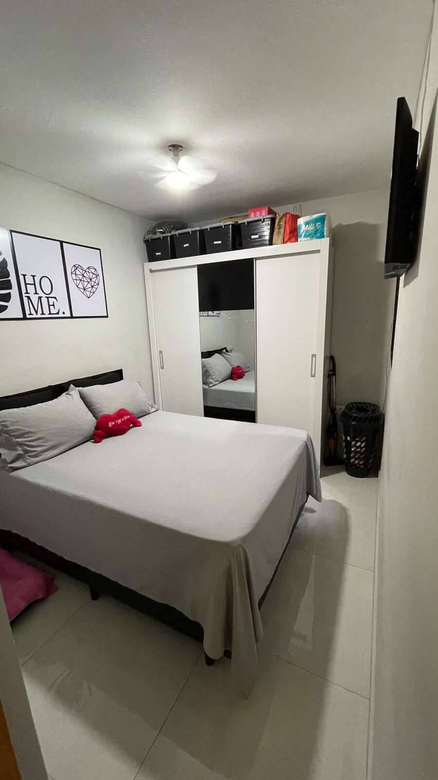 Apartamento à venda com 1 quarto - Penha,